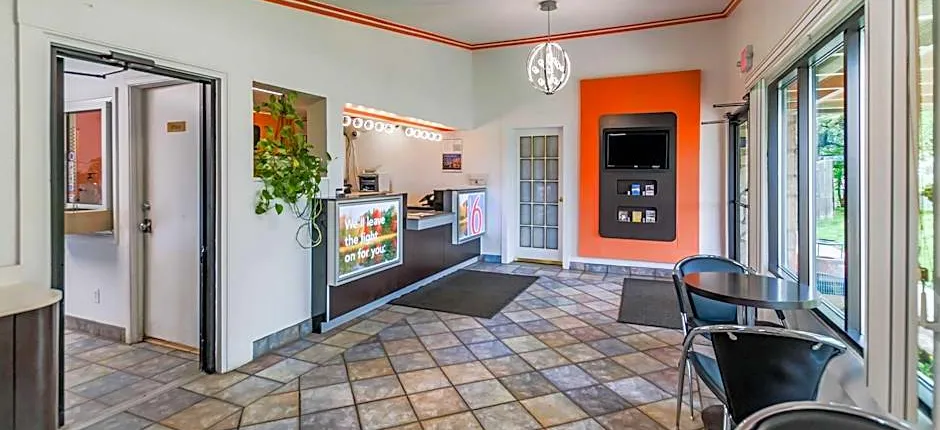 Motel 6 Kalamazoo