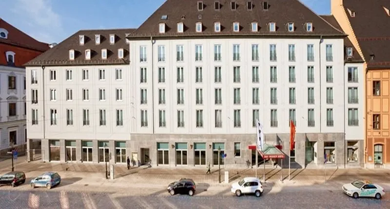 Hotel Maximilian’s
