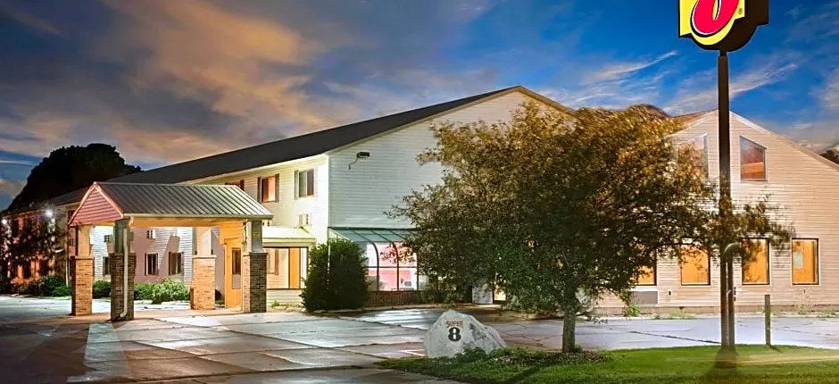 Super 8 by Wyndham Iowa Falls