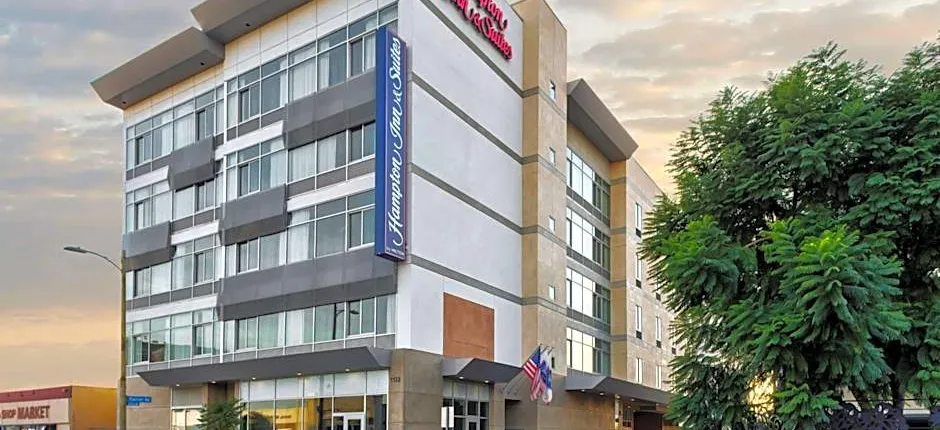 Hampton Inn By Hilton & Suites Los Angeles/Hollywood, CA