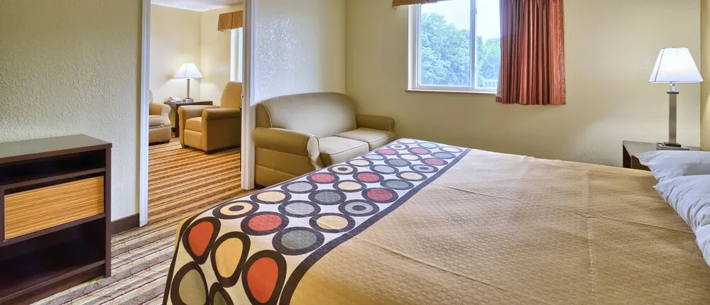 Super 8 by Wyndham Latham/Albany Airport