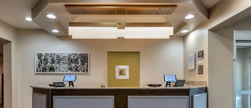 Microtel Inn & Suites by Wyndham Kalamazoo