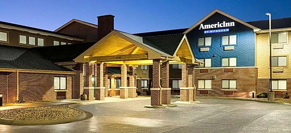 AmericInn by Wyndham Lincoln South