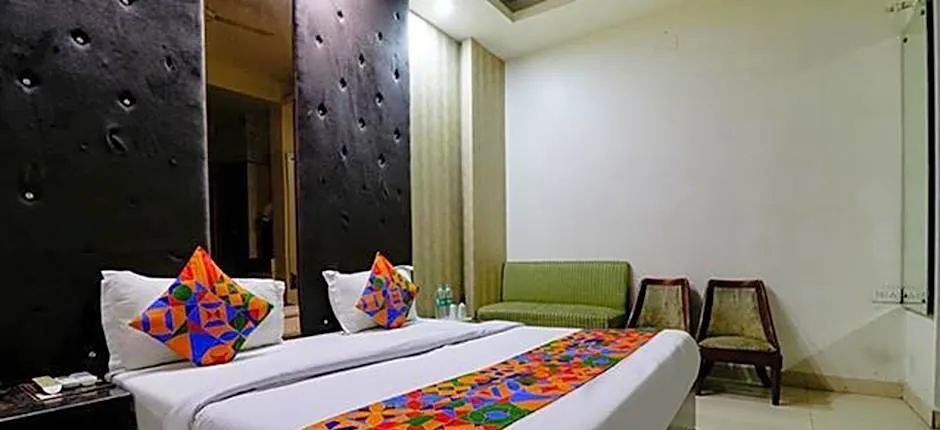 FabExpress Yug Villa