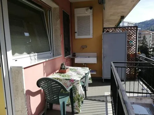 LA CASA DI SARAH