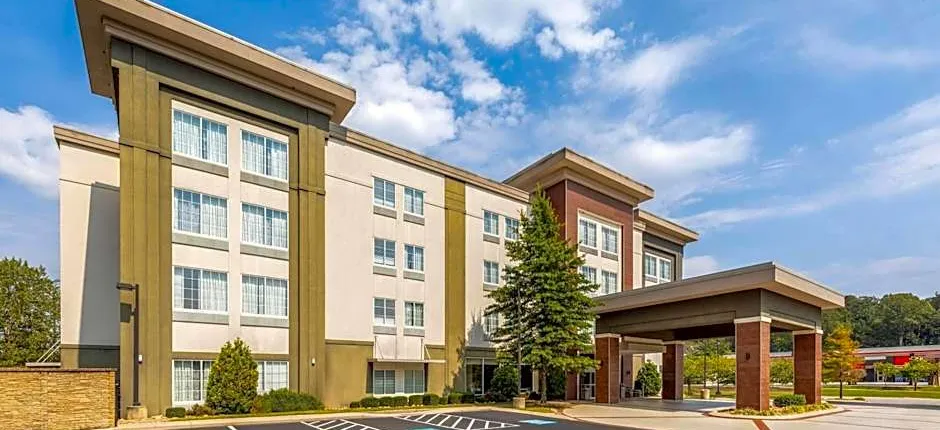 La Quinta Inn & Suites by Wyndham Chattanooga - Lookout Mtn