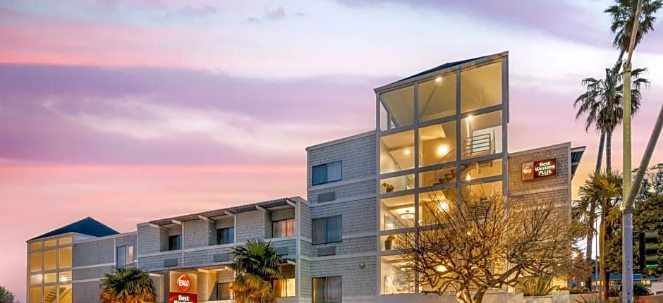 Best Western Plus All Suites Inn