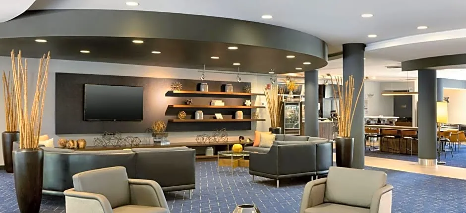 Courtyard by Marriott Edison Woodbridge