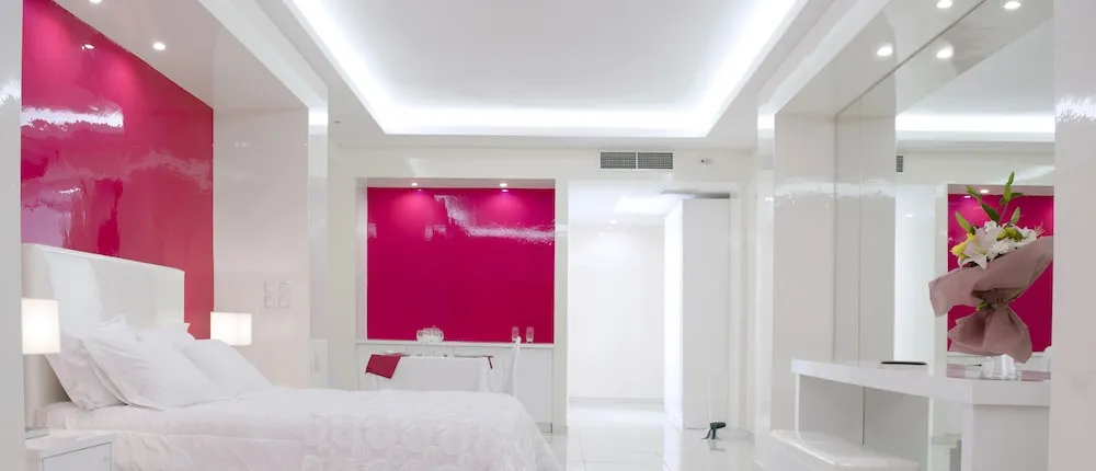 Athens Status Suites