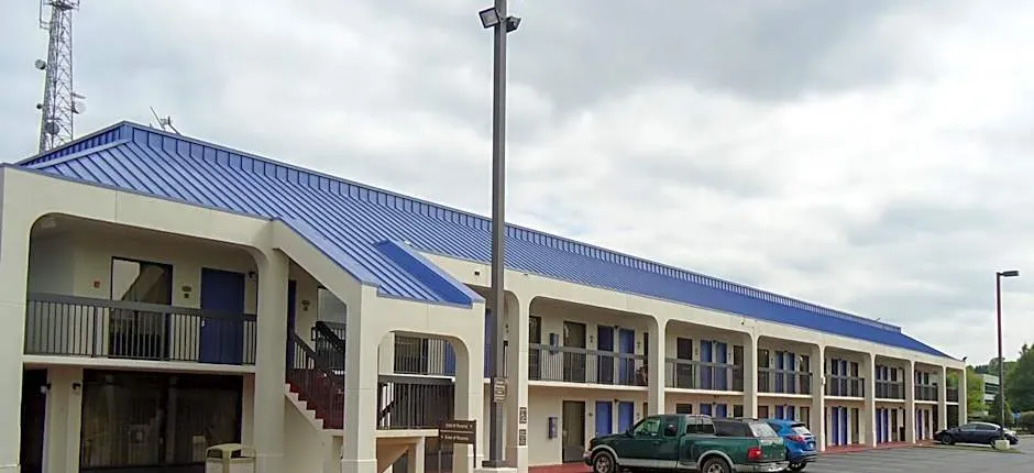 Motel 6-Memphis, TN - East