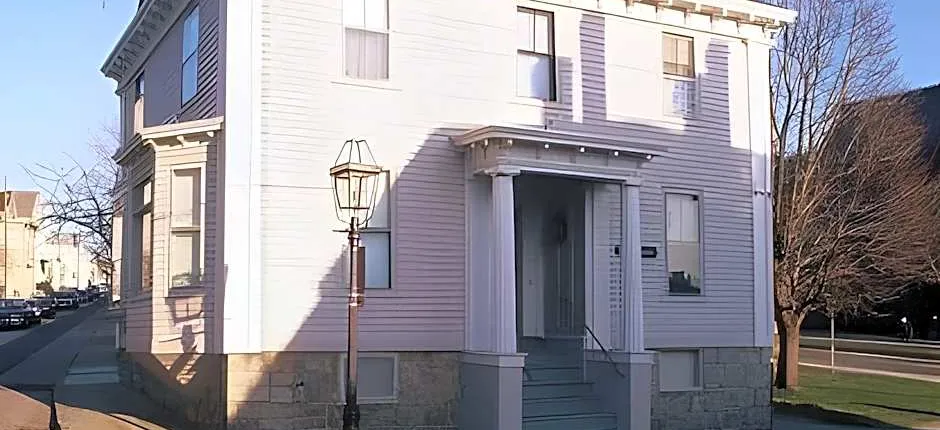 Cleveland House Inn