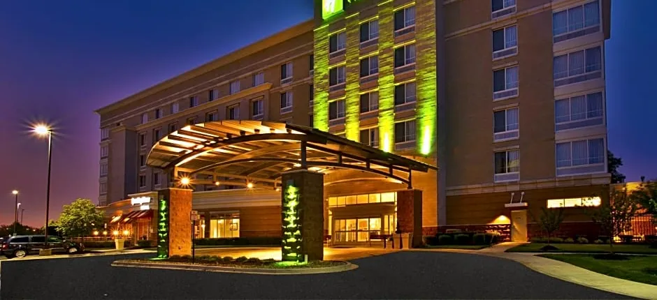 Holiday Inn Detroit Metro Airport By IHG