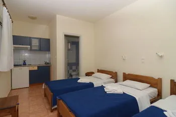 Katerina Rooms Agii Apostoloi