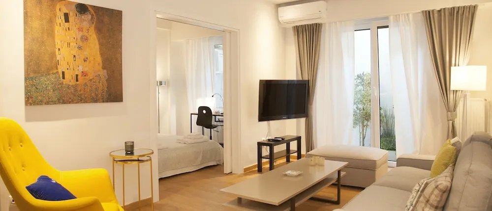 HiEnd Renovated Kolonaki Flat, Athens