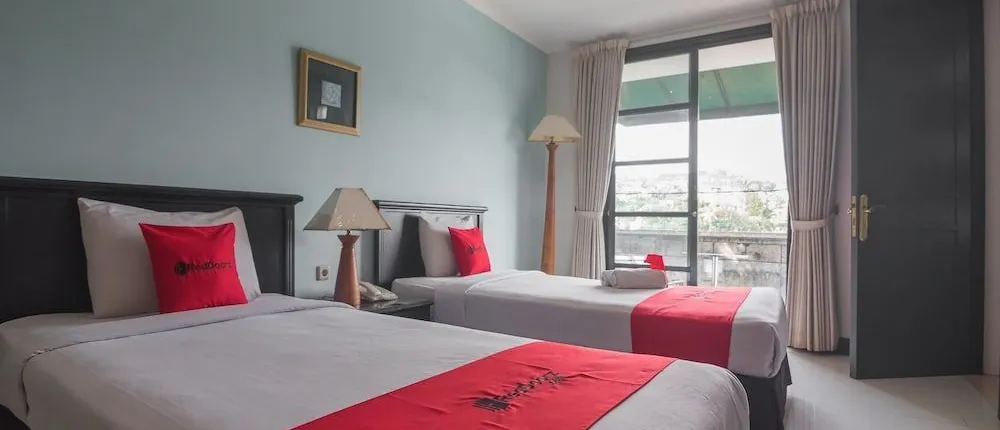 Reddoorz Plus Near Upi Setiabudi