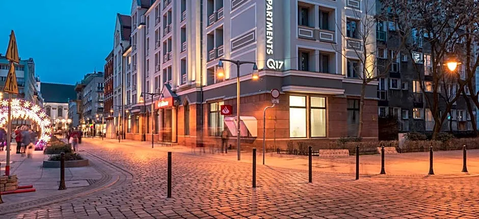 Q17 Apartments Rynek