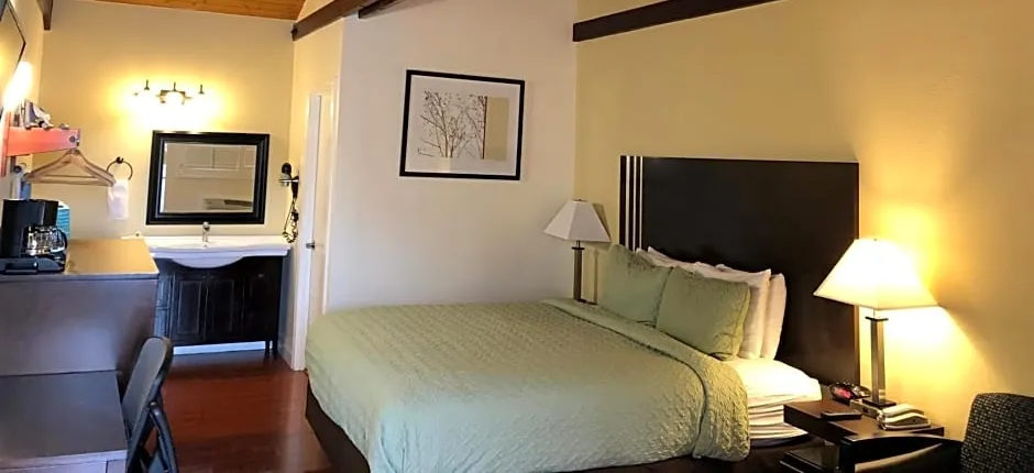 Lombard Plaza Motel