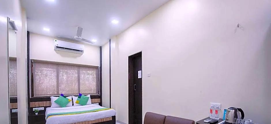 Treebo Hiramani Parel Lalbaug