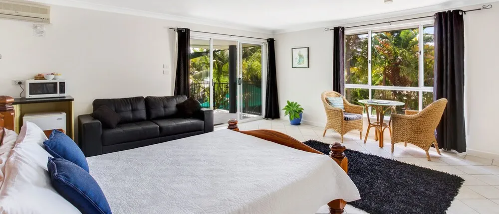 Salamander Beach Accommodation Adults Only