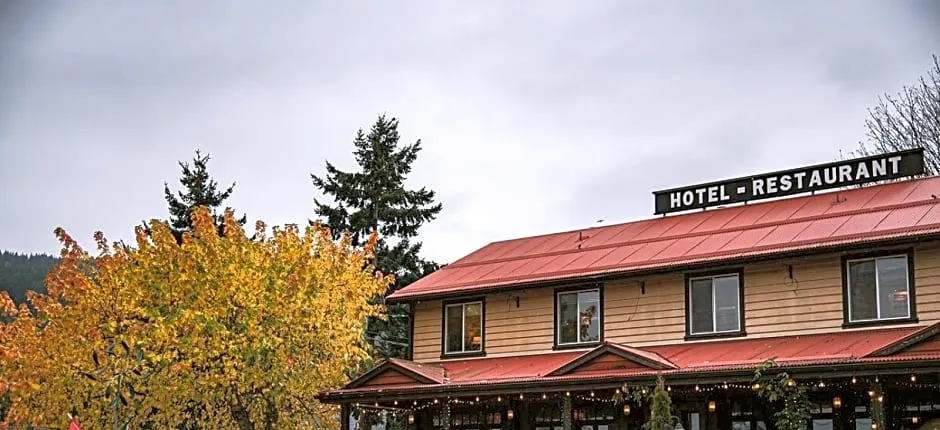 Salt Spring Inn