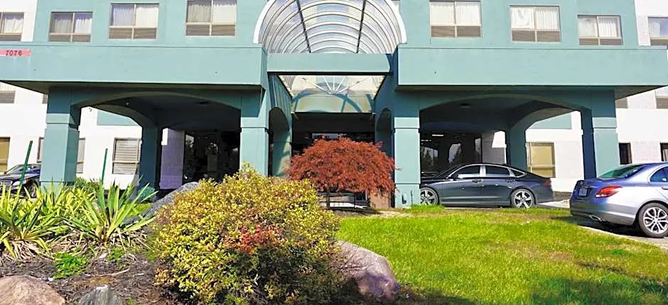 American Inn & Suites