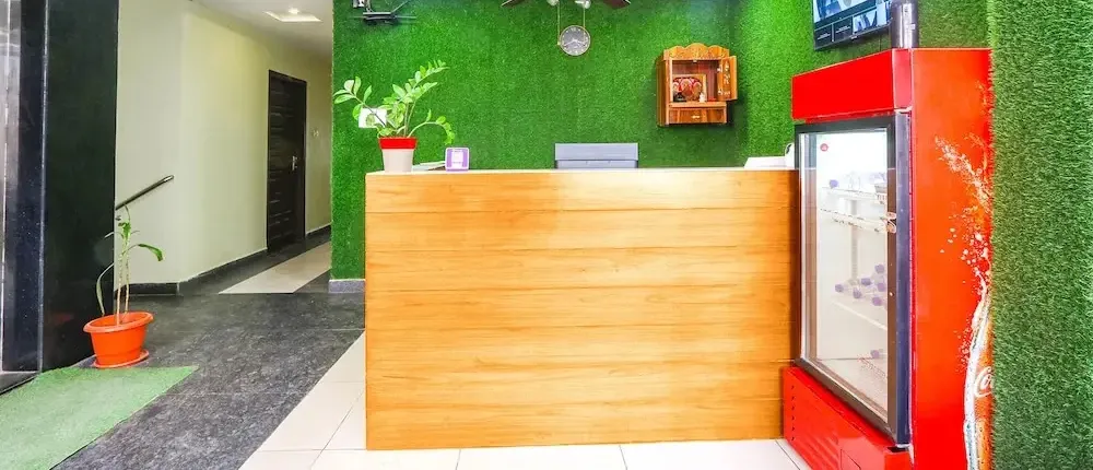 OYO Townhouse 1019 Galaxy Suites