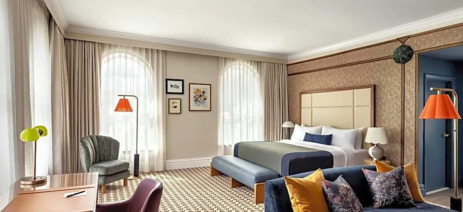 The Louie, A Davenport Hotel, Autograph Collection®