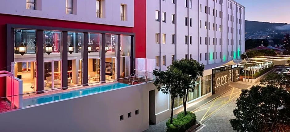 Protea Hotel by Marriott Fire & Ice Cape Town