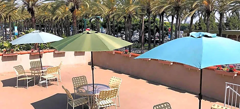 Kings Inn Anaheim at The Park & Convention Center