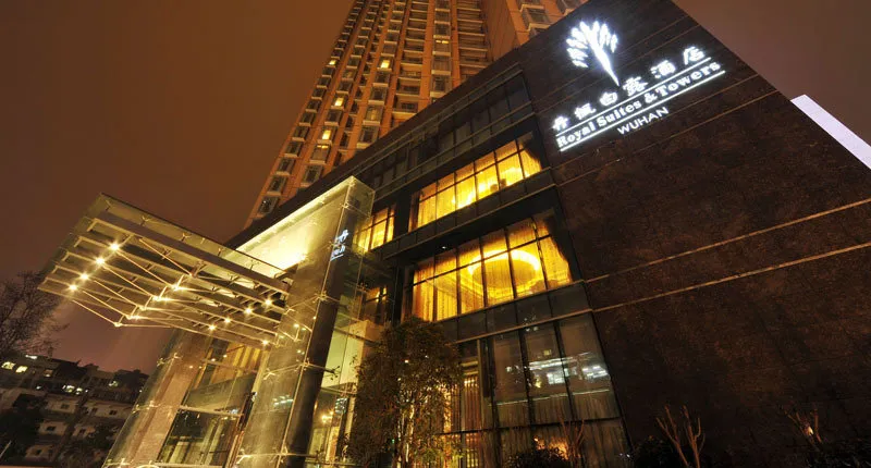 Royal Suites & Towers