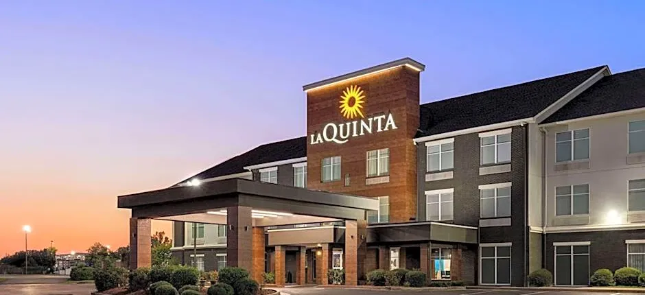 La Quinta Inn & Suites by Wyndham Oxford - Anniston