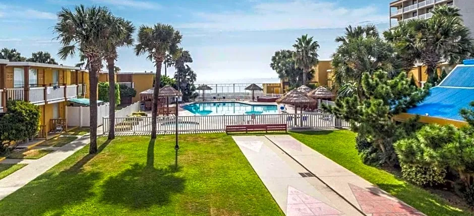 Quality Inn & Suites On The Beach