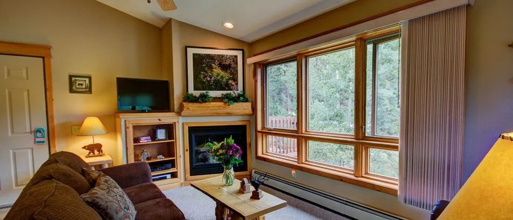 River Stone Resorts & Bear Paw Suites