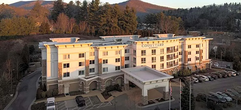 Courtyard by Marriott Boone