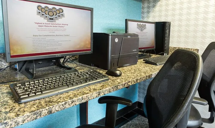 Drury Inn & Suites Greensboro