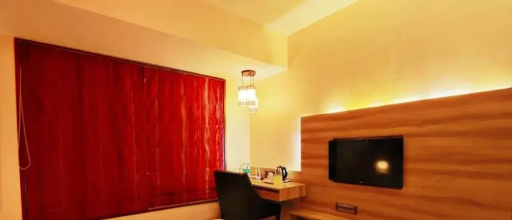 FabHotel Crawford Inn South Mumbai