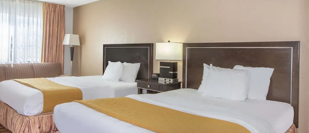 Baymont by Wyndham Roseburg