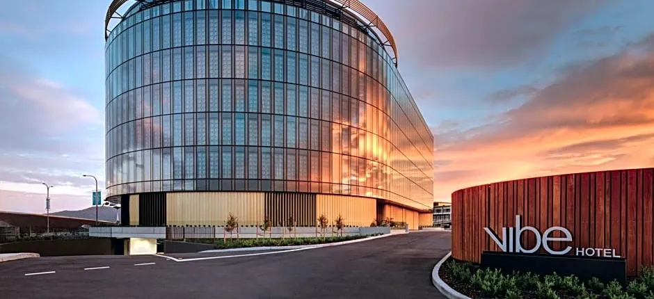 Vibe Hotel Canberra Airport