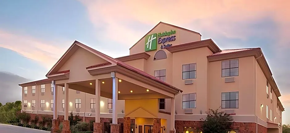 Holiday Inn Express & Suites Kerrville By IHG