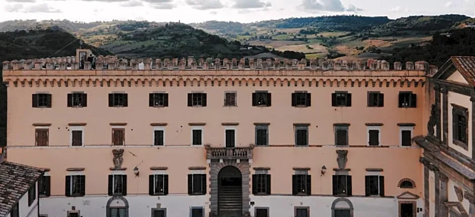 Castello Costaguti