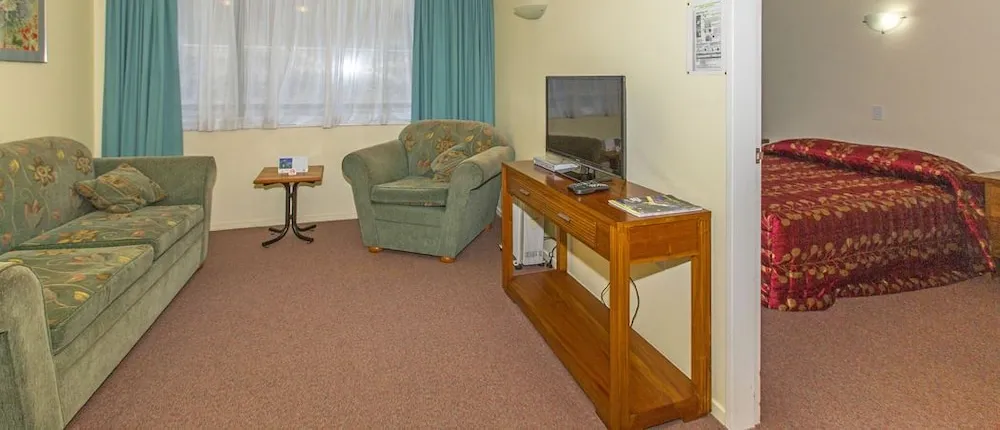 Fernhill Motor Lodge