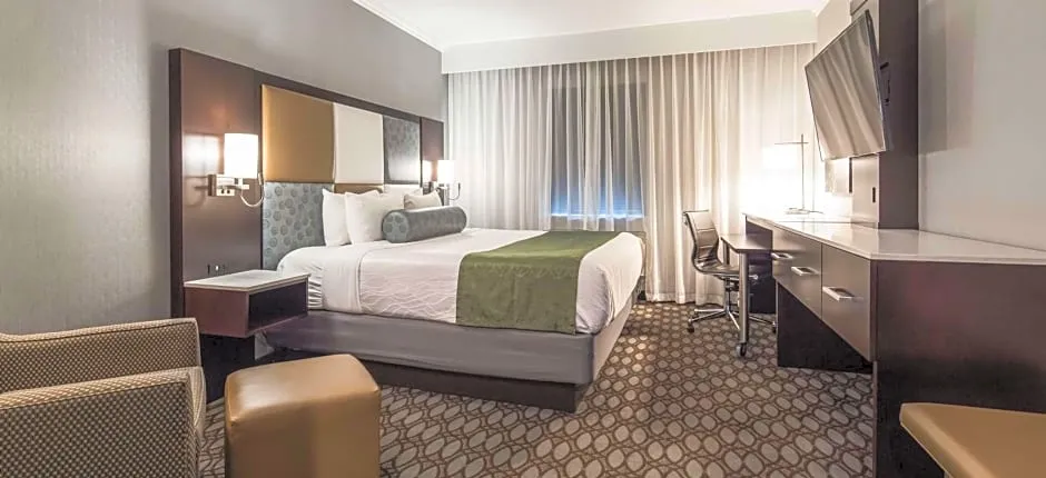 Best Western Premier NYC Gateway Hotel