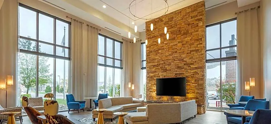 Cambria Hotel Akron - Canton Airport