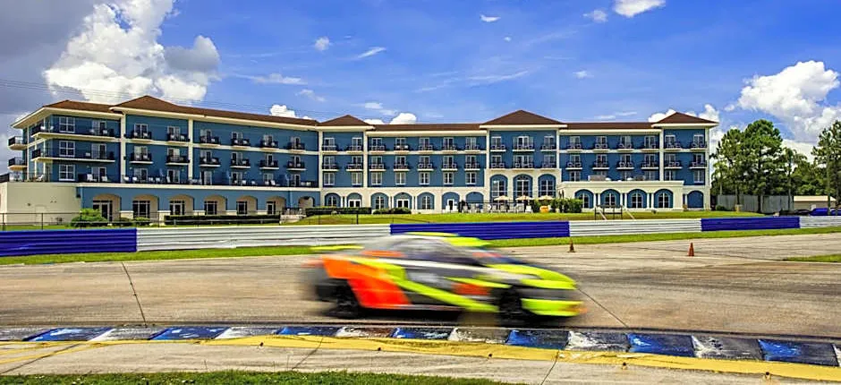 SEVEN Sebring Raceway Hotel