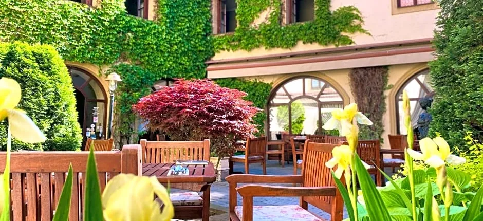 Hotel Octarna - Free parking