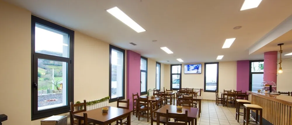 Albergue Miguelín - Hostel