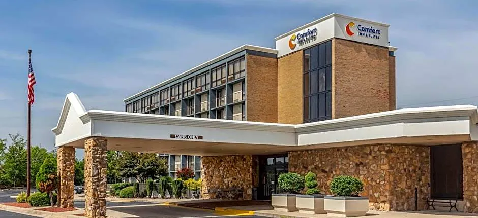Comfort Inn & Suites near Danville Mall
