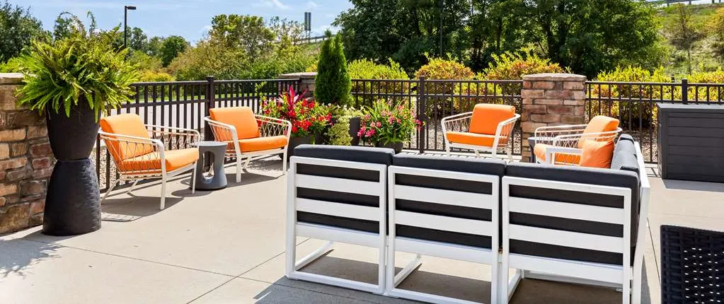 Hampton Inn & Suites Canton