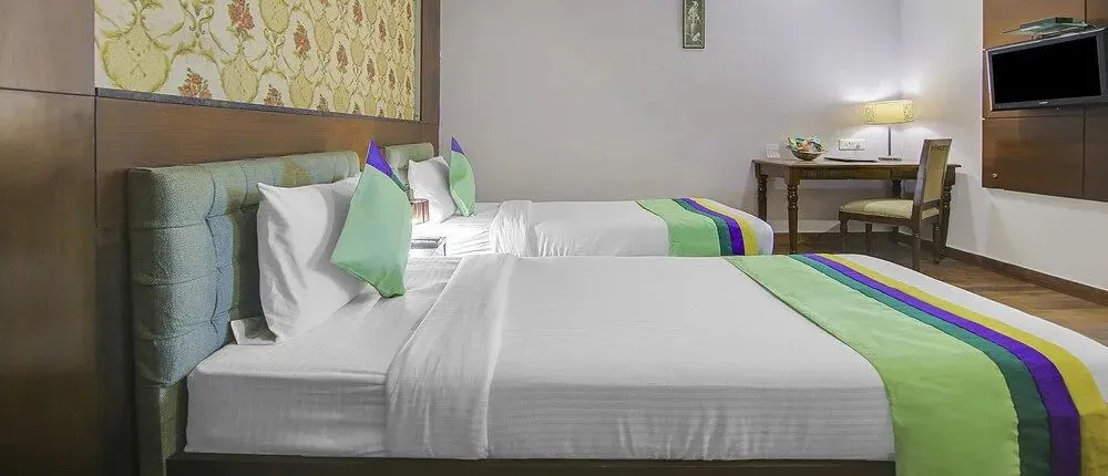 Treebo Trend Hotel Heaven