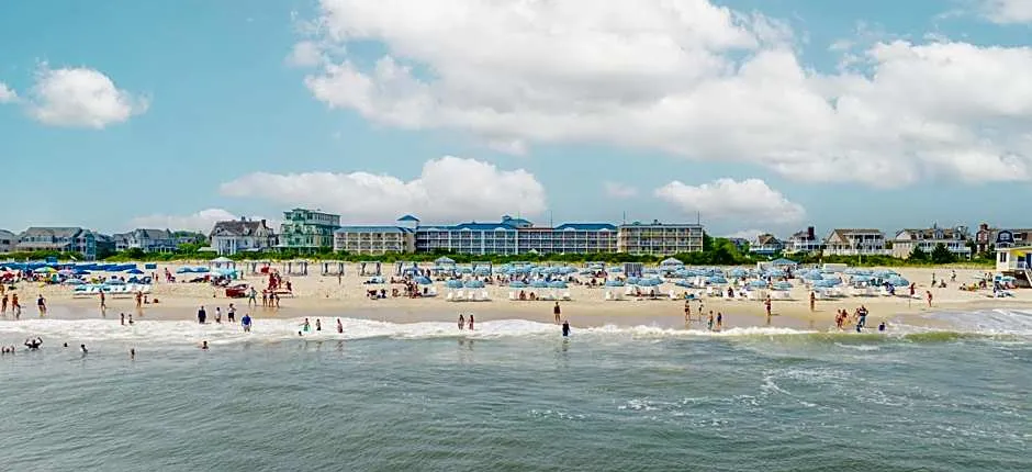 La Mer Beachfront Resort